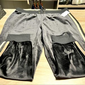Skinny Girl black velour sweatpants size 2XL NWT